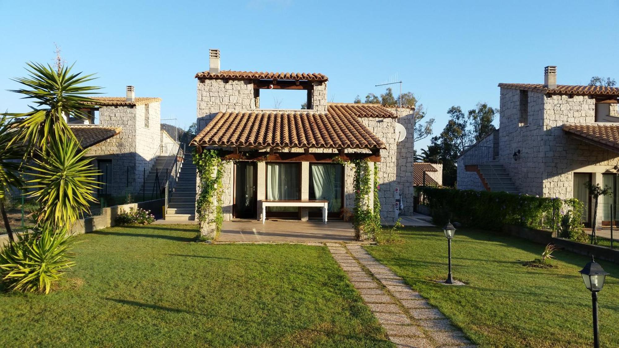 Villa Cala Sinzias กัสเตียดาส ภายนอก รูปภาพ